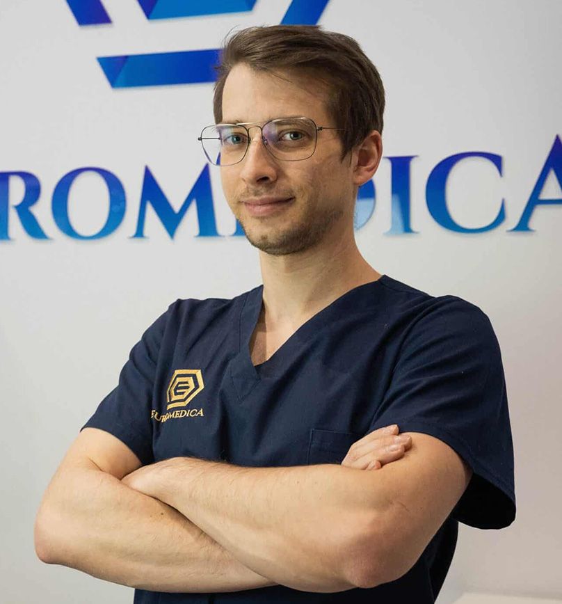 Dr Maciej Kmita